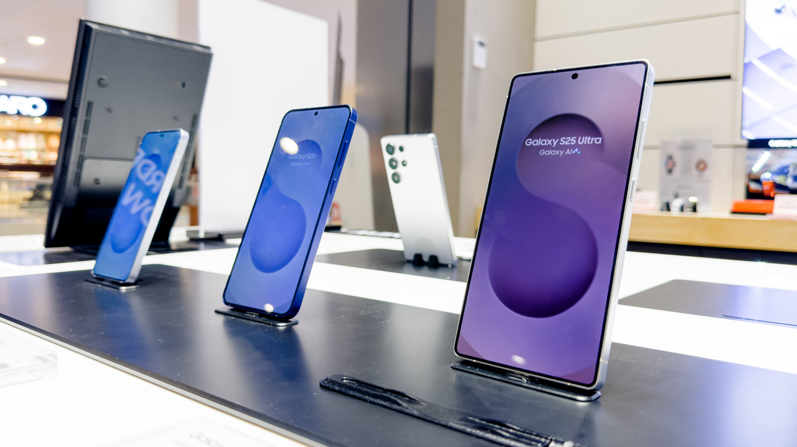 4 Best Android Phones 2026: New Hardware Standards