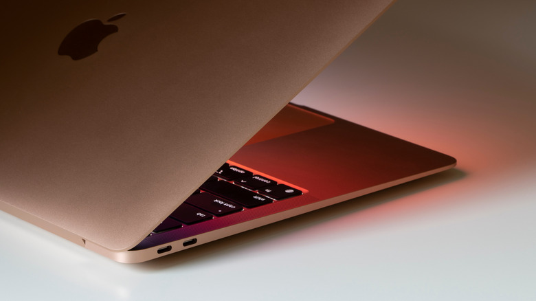 5 Genius MacBook USB-C Uses for a Pro Setup