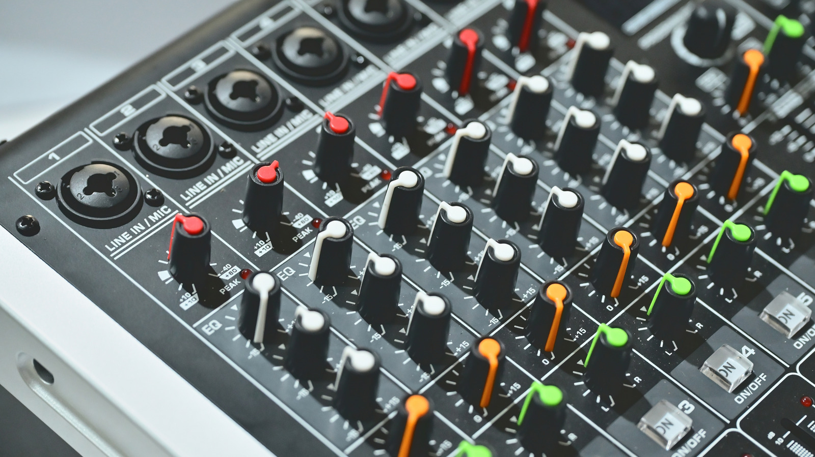Best Audio Mixer Digital Picks for Podcasting in 2026