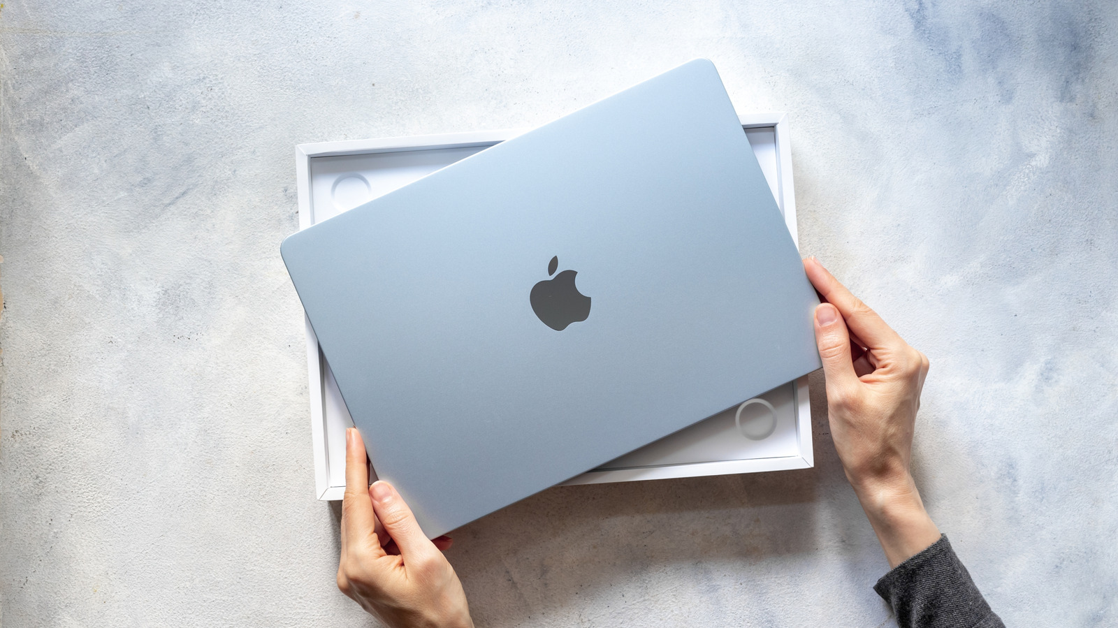 9 Best Laptops 2026: Top Performance & Durability