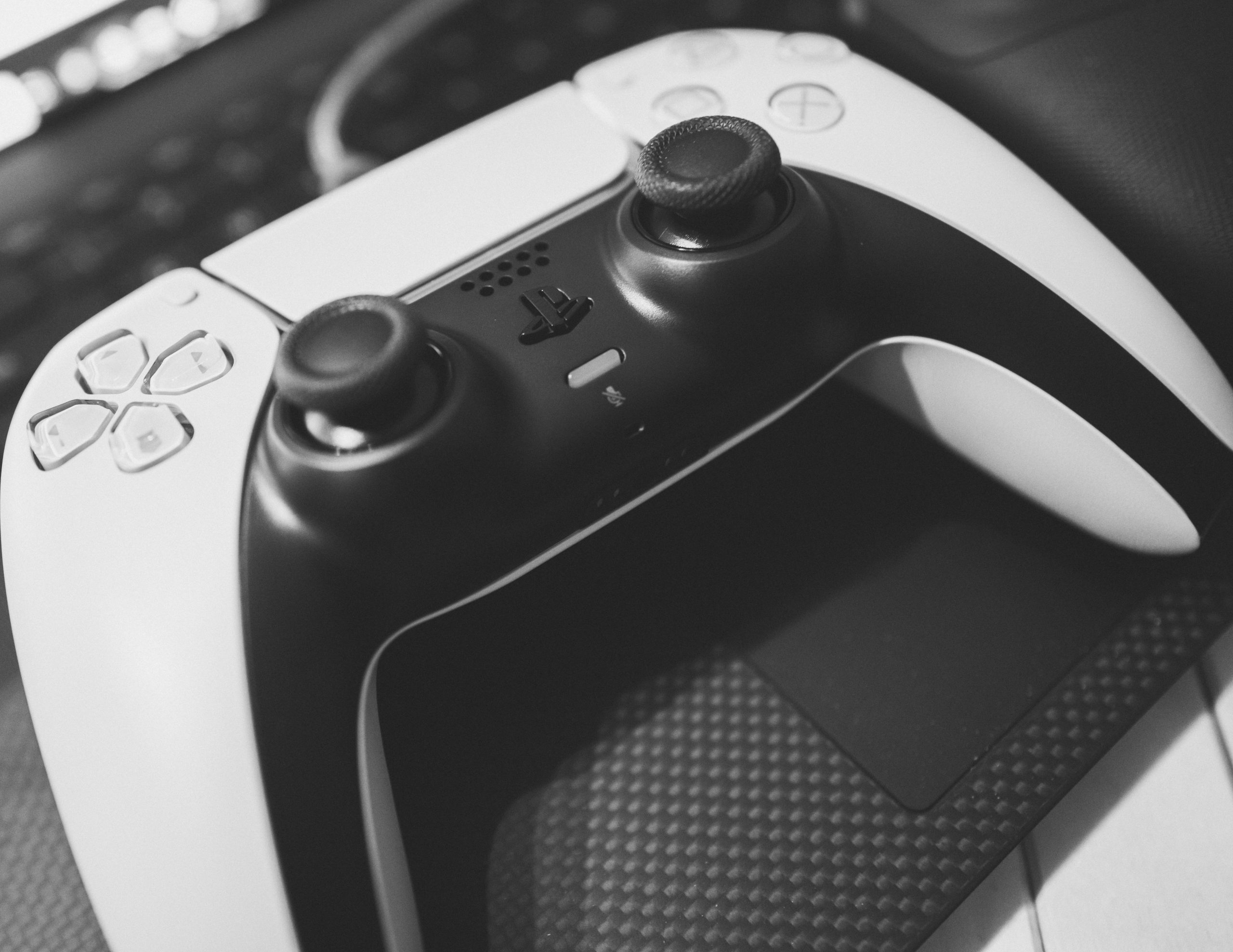 DualSense V3 vs V2: New PS5 Controller Features Review