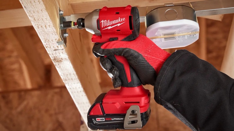 5 Best Milwaukee Tool Gifts Under $100