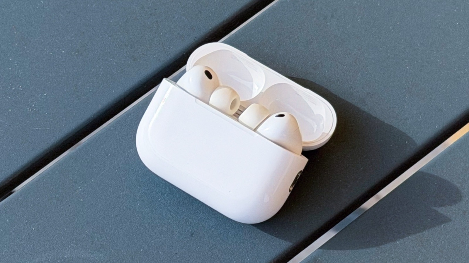 AirPods Pro 3: How IP57 and Find My Prevent Total Loss