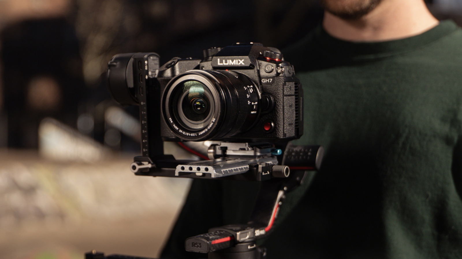 Best Travel Vlogging Camera: 10 Top Expert Picks