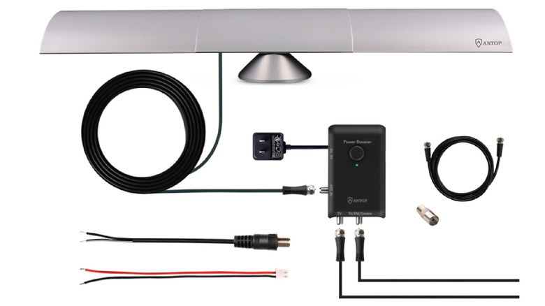 The Antop HD Smart Bar AT-500SBS shown with its stand, power adapters, and shielded coaxial cables.